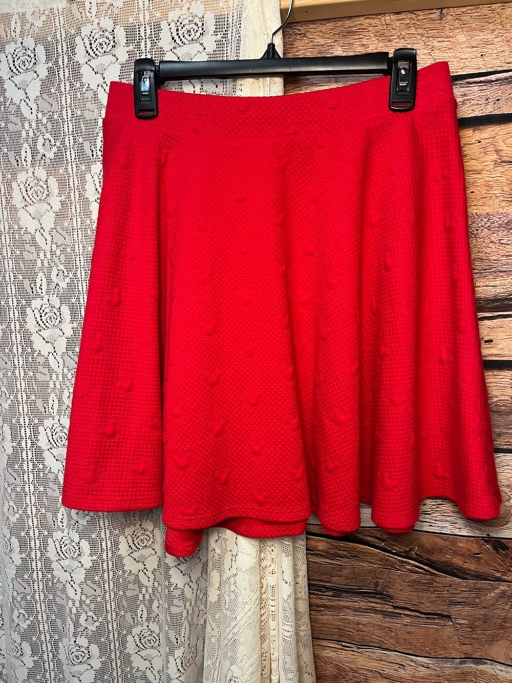 Disney x Lauren Conrad Collab Red Textured A-Line Skater Skirt (233) - Picture 3 of 9